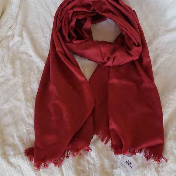 Coach Red stole - Picture 2 of 4